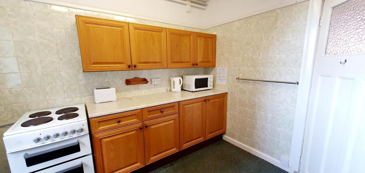 Beach Court Holiday Apartments สเกคเนส ภายนอก รูปภาพ
