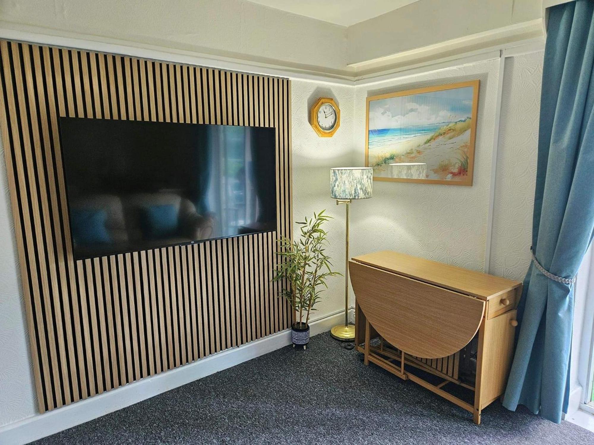Beach Court Holiday Apartments สเกคเนส ภายนอก รูปภาพ