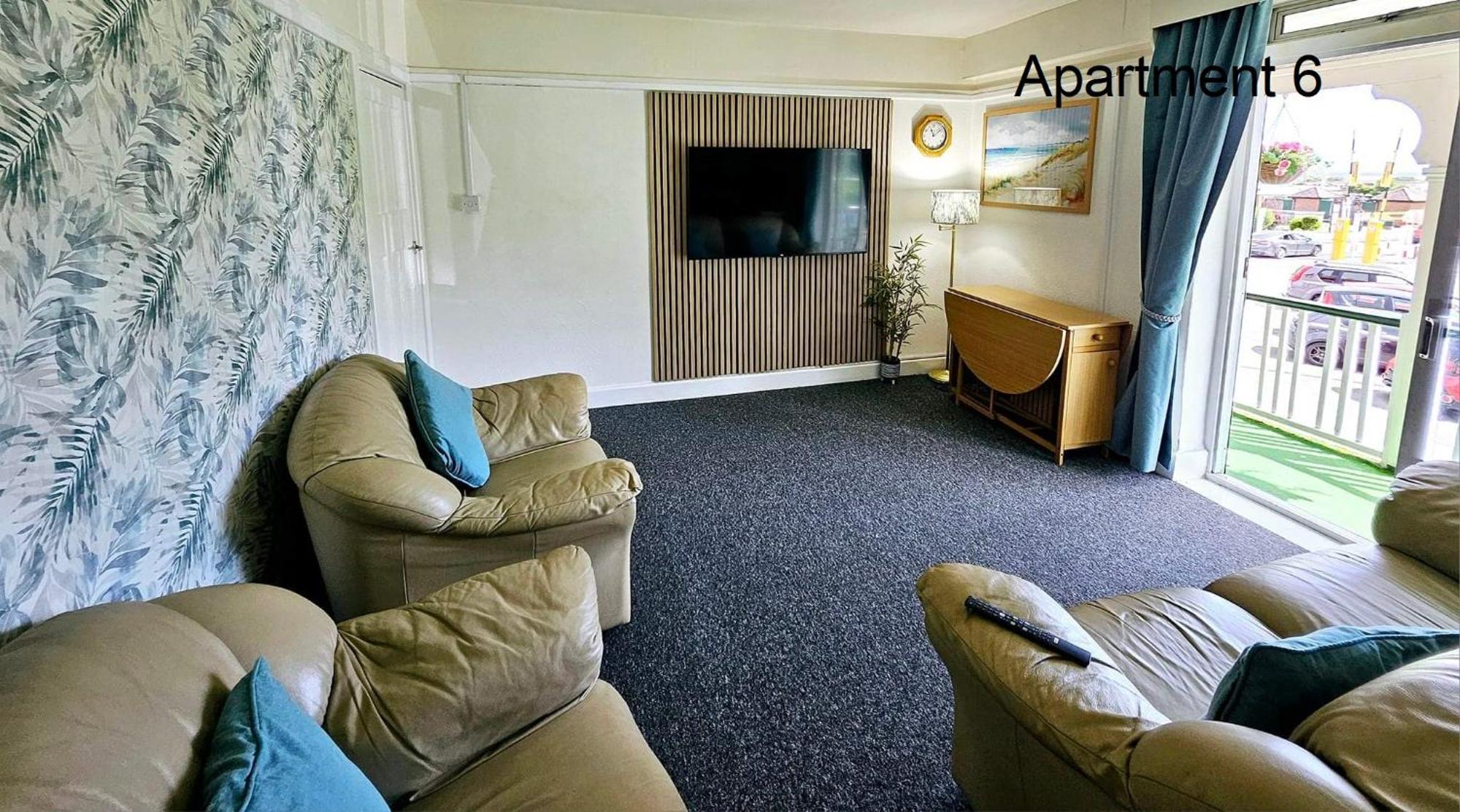 Beach Court Holiday Apartments สเกคเนส ภายนอก รูปภาพ