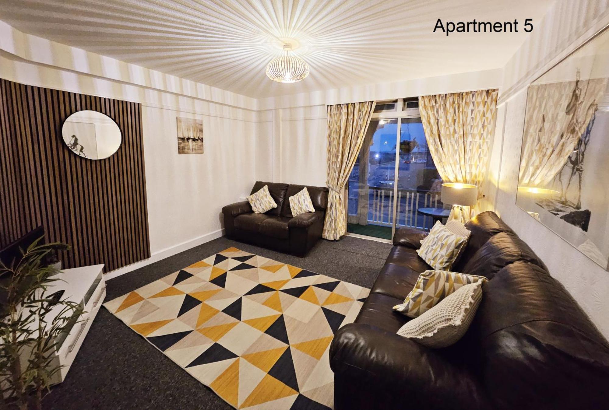 Beach Court Holiday Apartments สเกคเนส ภายนอก รูปภาพ