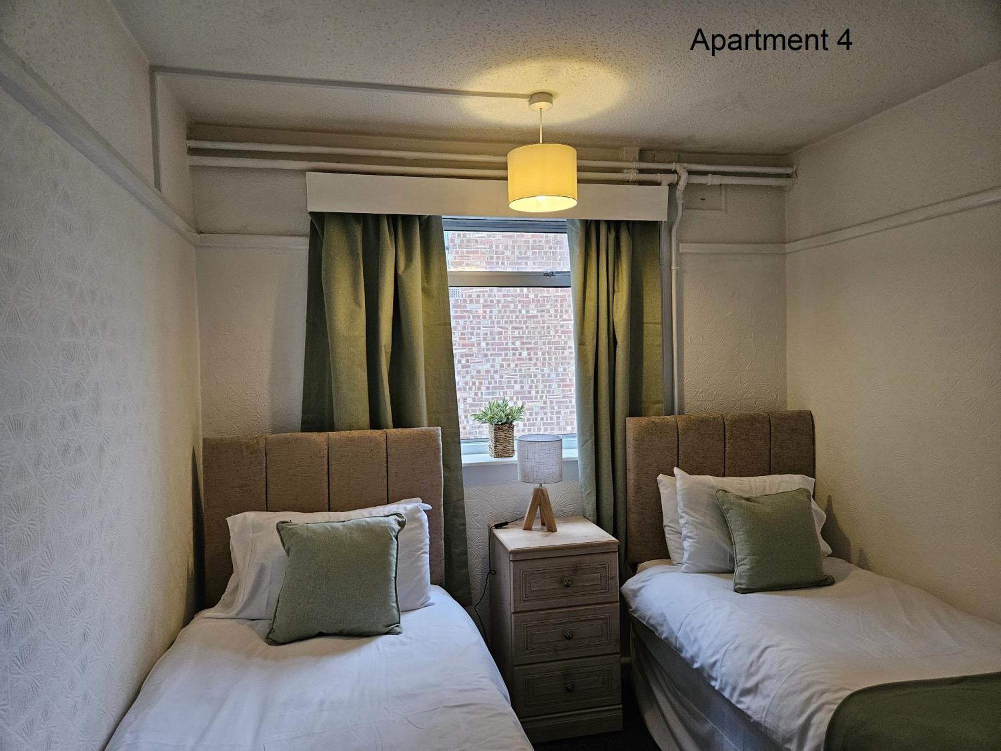Beach Court Holiday Apartments สเกคเนส ภายนอก รูปภาพ